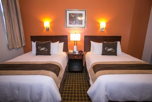 Pointe Plaza Hotel - image 39