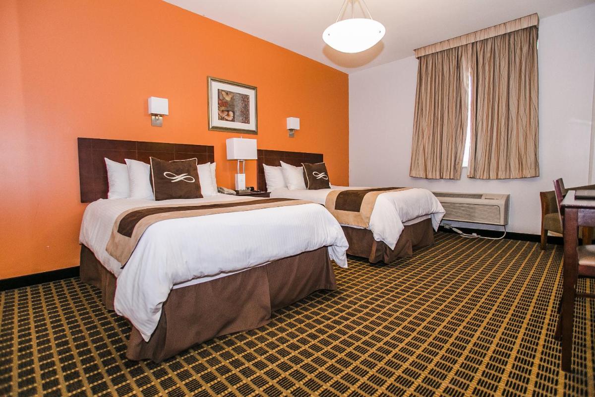Pointe Plaza Hotel - image 7