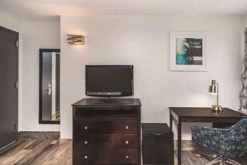 La Quinta by Wyndham Brooklyn Downtown - image 22