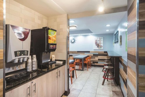La Quinta by Wyndham Brooklyn Downtown - image 28
