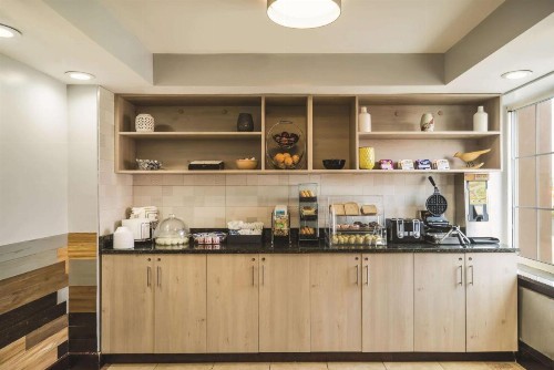 La Quinta by Wyndham Brooklyn Downtown - image 5