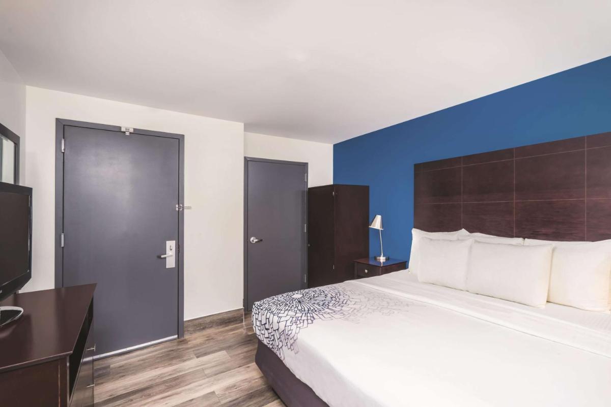 La Quinta by Wyndham Brooklyn Downtown - image 6