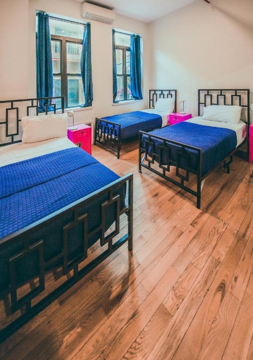 NY Moore Hostel - image 20