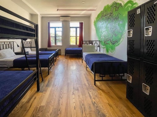 NY Moore Hostel - image 29