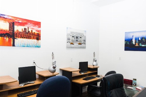 NY Moore Hostel - image 32