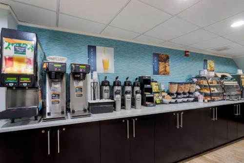 Best Western Plus Brooklyn Bay Hotel - image 13