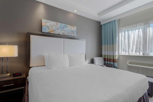 Best Western Plus Brooklyn Bay Hotel - image 20