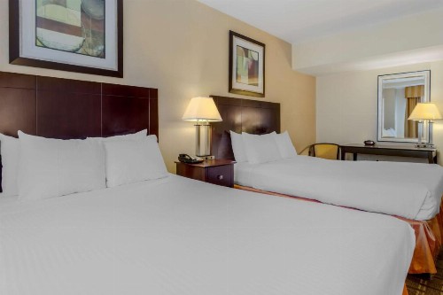 Best Western Plus Brooklyn Bay Hotel - image 28