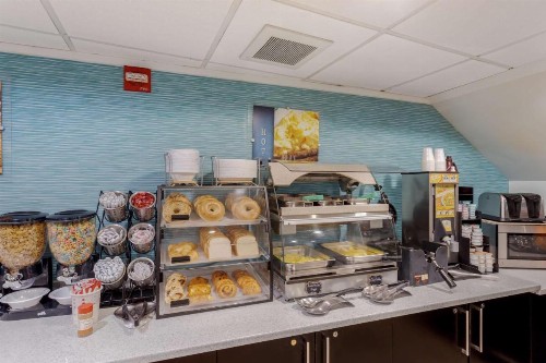 Best Western Plus Brooklyn Bay Hotel - image 40