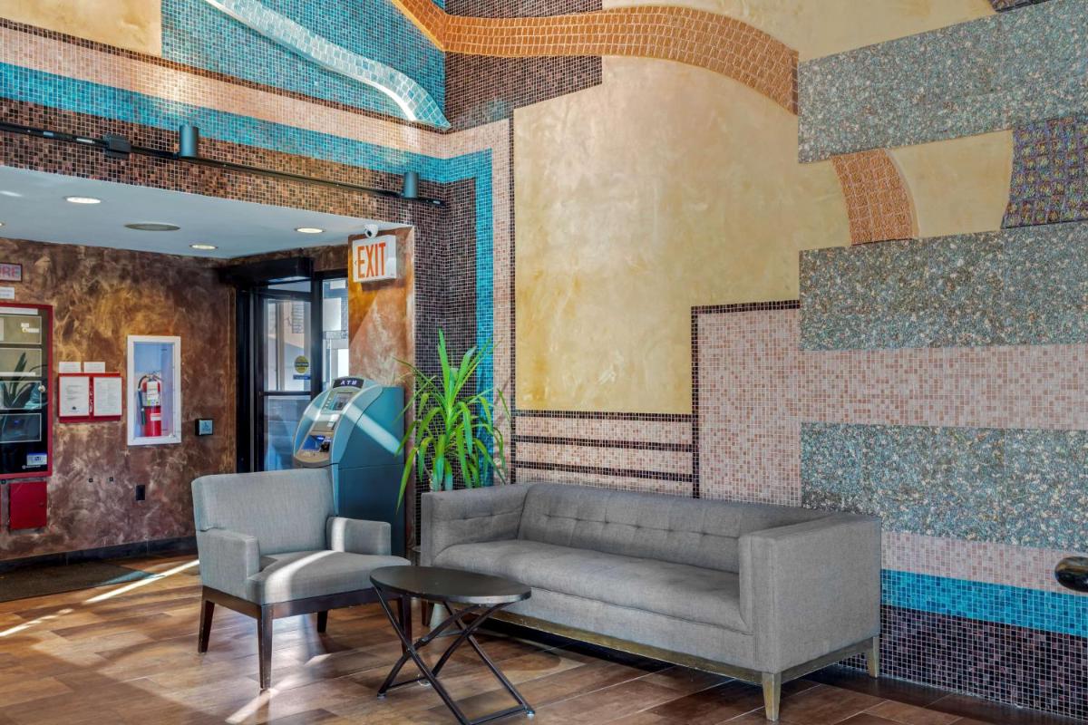 Best Western Plus Brooklyn Bay Hotel - image 5