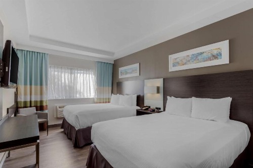 Best Western Plus Brooklyn Bay Hotel - image 6