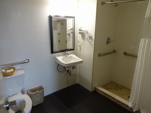 Hotel Bliss - Brooklyn - image 13