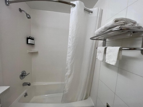 Atlantic Motor Inn - image 15