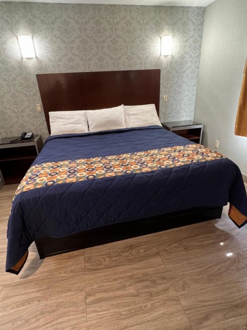 Atlantic Motor Inn - image 19
