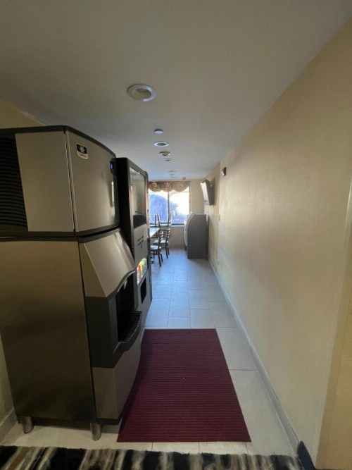 Atlantic Motor Inn - image 3