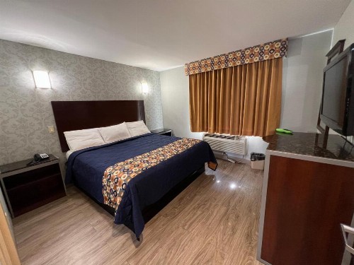 Atlantic Motor Inn - image 4