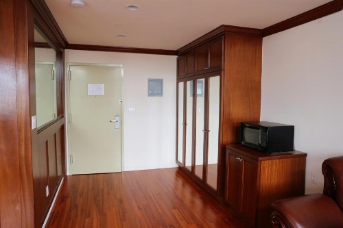 Phoenix Hotel - image 33