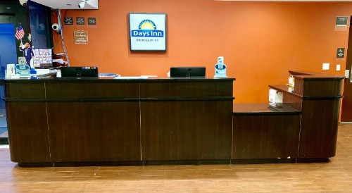 Days Inn by Wyndham Brooklyn Borough Park - image 33