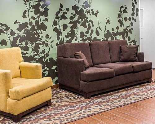 Days Inn by Wyndham Brooklyn Borough Park - image 7