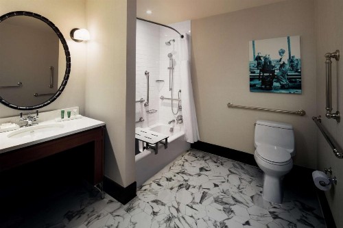 Hilton Brooklyn New York - image 17