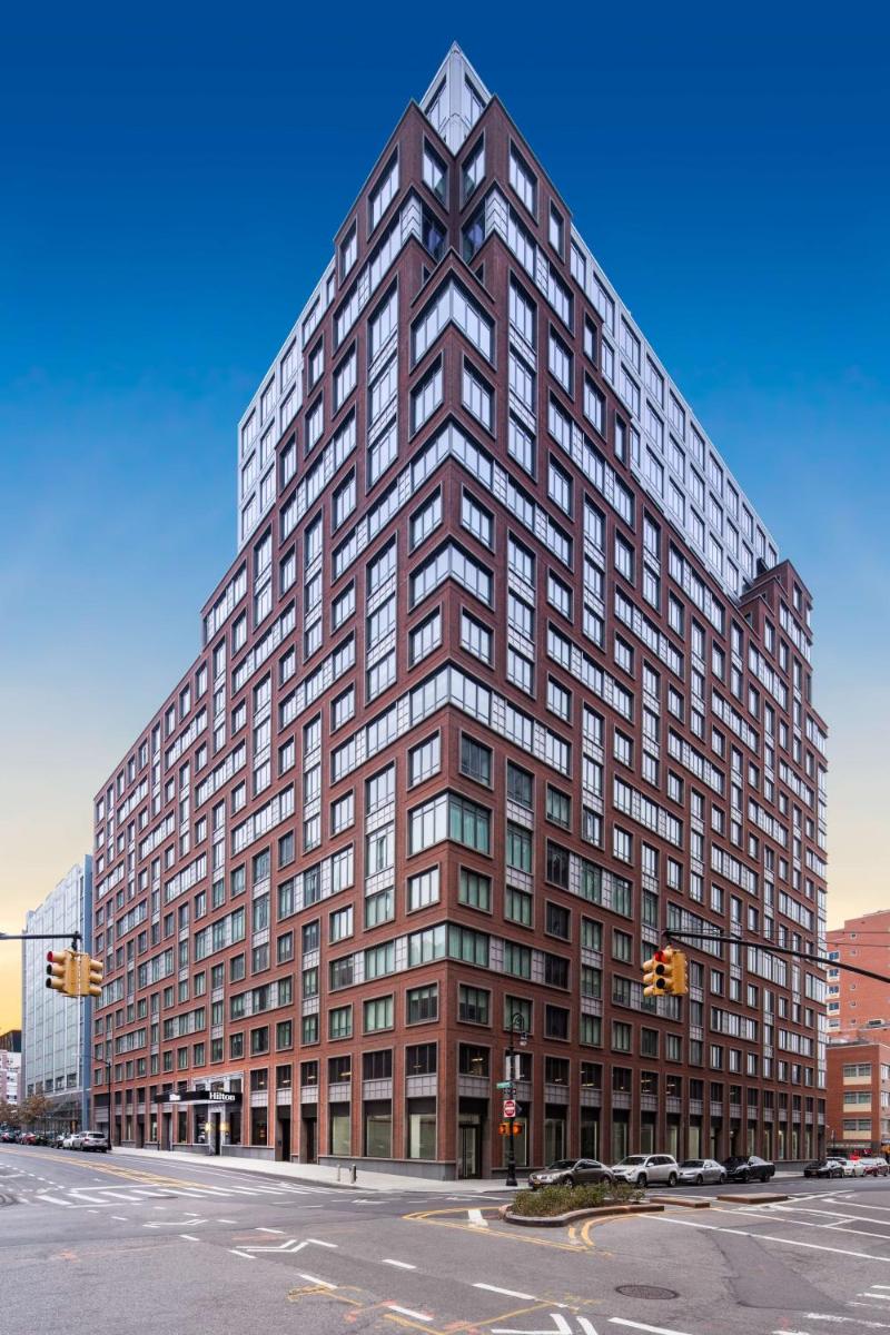Hilton Brooklyn New York - image 2