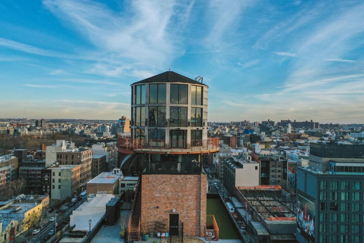 The Williamsburg Hotel - image 4