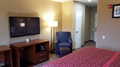 Days Inn by Wyndham Brooklyn Marine Park - image 14