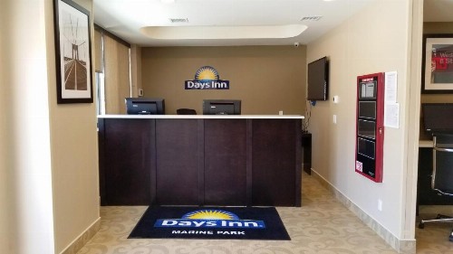 Days Inn by Wyndham Brooklyn Marine Park - image 16
