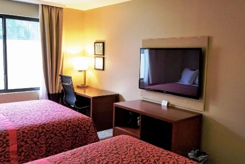 Days Inn by Wyndham Brooklyn Marine Park - image 27
