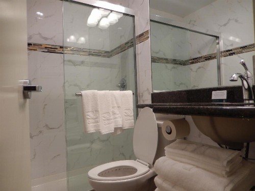 Quality Inn near Sunset Park - image 17