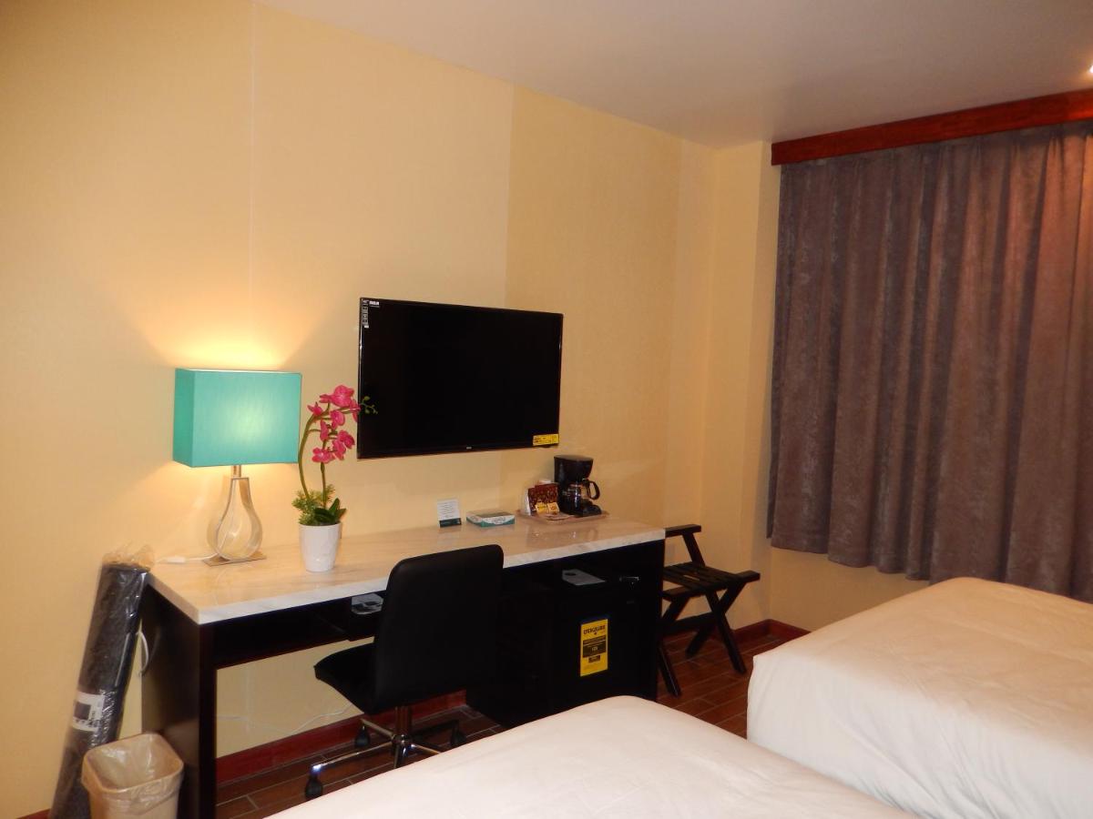 Quality Inn near Sunset Park - image 5