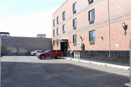 The Vue Inn Brooklyn - image 2