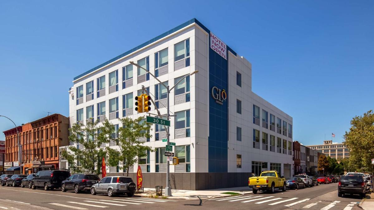 GLo Best Western Brooklyn NYC - main image
