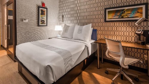 GLo Best Western Brooklyn NYC - image 12