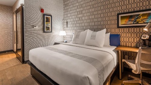 GLo Best Western Brooklyn NYC - image 18
