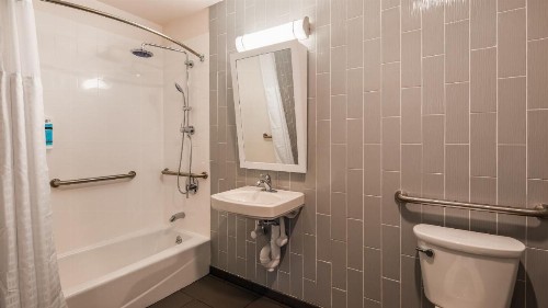 GLo Best Western Brooklyn NYC - image 23