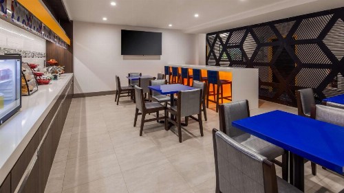GLo Best Western Brooklyn NYC - image 24