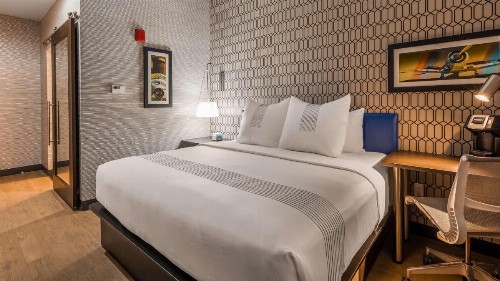 GLo Best Western Brooklyn NYC - image 29