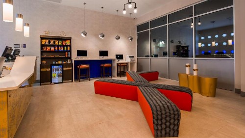 GLo Best Western Brooklyn NYC - image 6