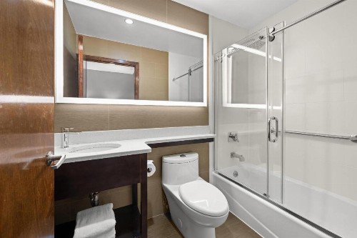 Comfort Inn Prospect Park-Brooklyn - image 15