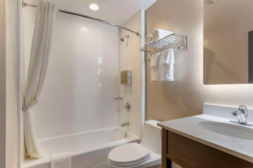Best Western Brooklyn-Coney Island Inn - image 24