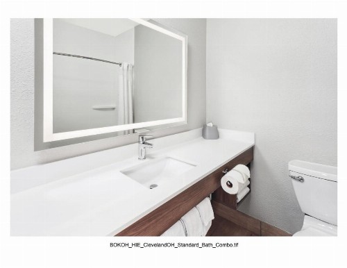 Holiday Inn Express Brookpark-Cleveland Airport Hotel - image 25