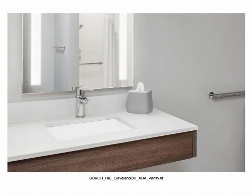 Holiday Inn Express Brookpark-Cleveland Airport Hotel - image 32