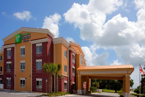 Holiday Inn Express Hotel & Suites Brooksville-I-75 an IHG Hotel - image 33