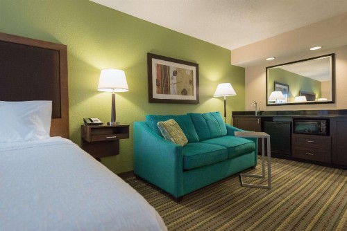 Hampton Inn Brooksville Dade City - image 11