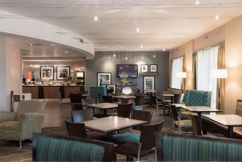 Hampton Inn Brooksville Dade City - image 18