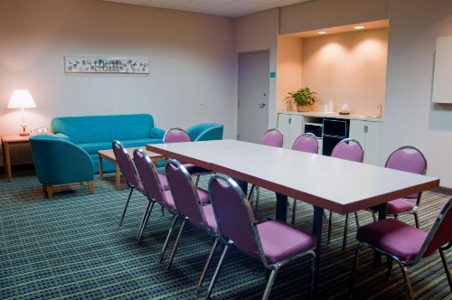 Hampton Inn Brooksville Dade City - image 50