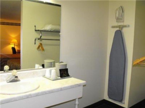 Gate 1 Inn - image 11