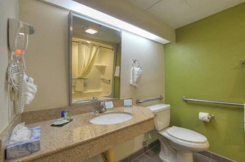 Sleep Inn Bryson City Cherokee - image 28