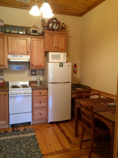 Calhoun House Inn & Suites - image 4